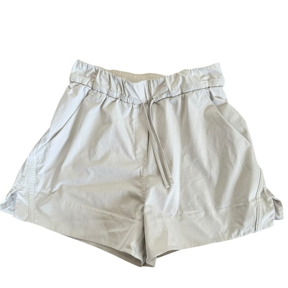 Lululemon Cinchable Waist High-Rise Woven Short 3.5" - Picture 2 of 6